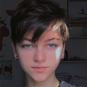 Meet your Posher, Madelyn